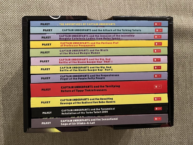 Captain Underpants box set - 12 books - as new condition Carousel 2
