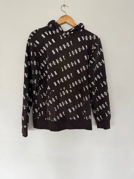 Boys Jordan Black Winter Hoodie Size 13-15 Years Carousel 1