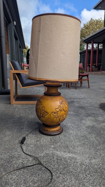 Large Retro vintage lamp good condition Carousel 1
