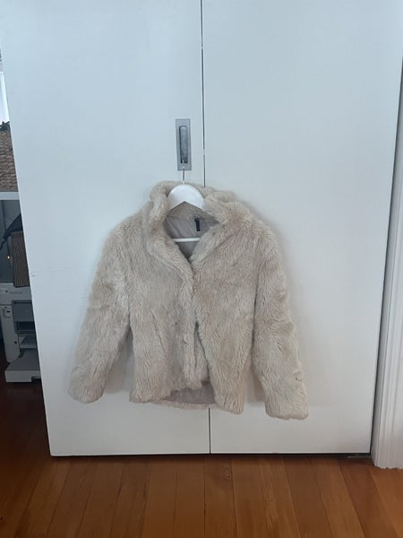 Starlight synthetic fur jacket Size 10 Carousel 1