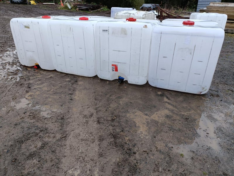 1000 ltr plastic container Carousel 1
