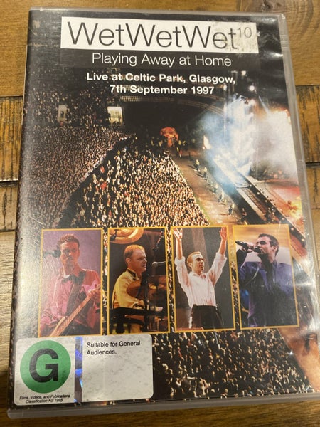 Wet Wet Wet Playing Away At Home DVD Carousel 1