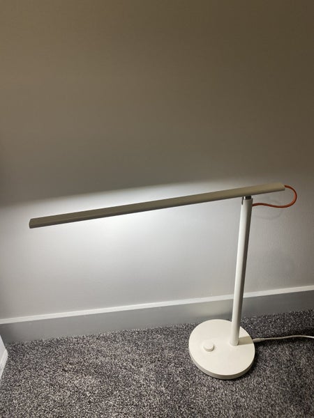 Xiaomi Mi LED Desk Lamp Carousel 1