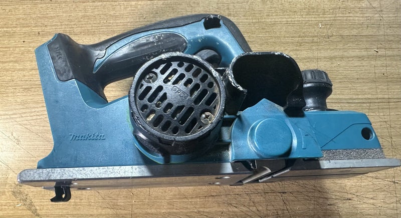 Makita Planer 18V LXT DKP180 Carousel 2