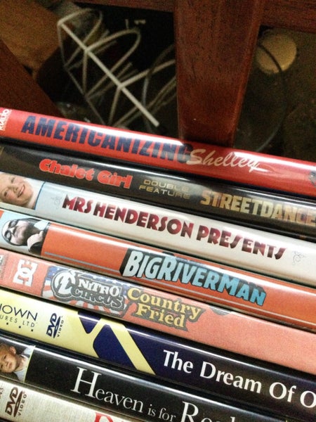 10 DVDS MIXED LOT HERE Carousel 2