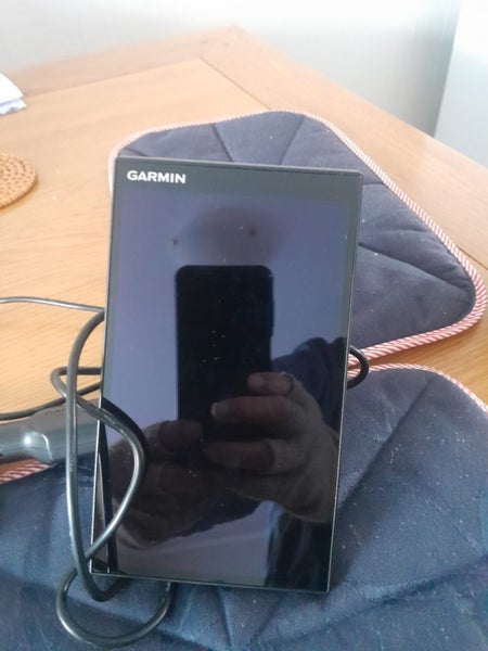 Garmin Navigation Carousel 1