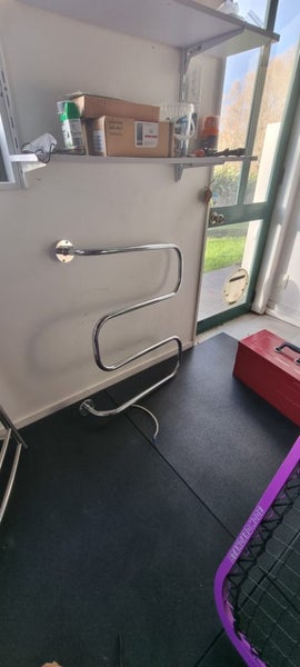 Bathroom Heated rail Carousel 1