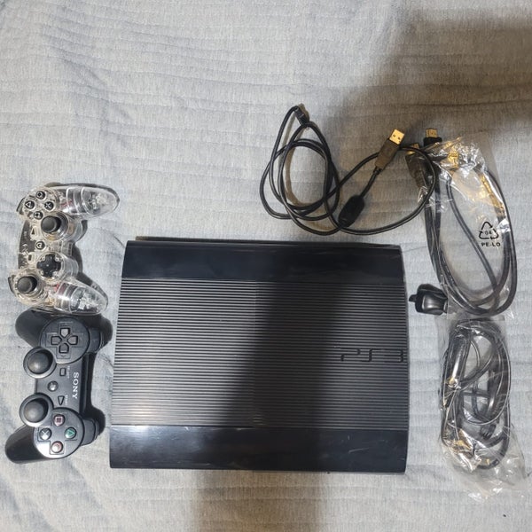 PlayStation 3 Super Slim Bundle 320GB - 2 Controllers + Cables Carousel 1