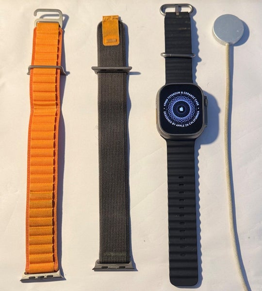 Apple Watch Ultra Carousel 1