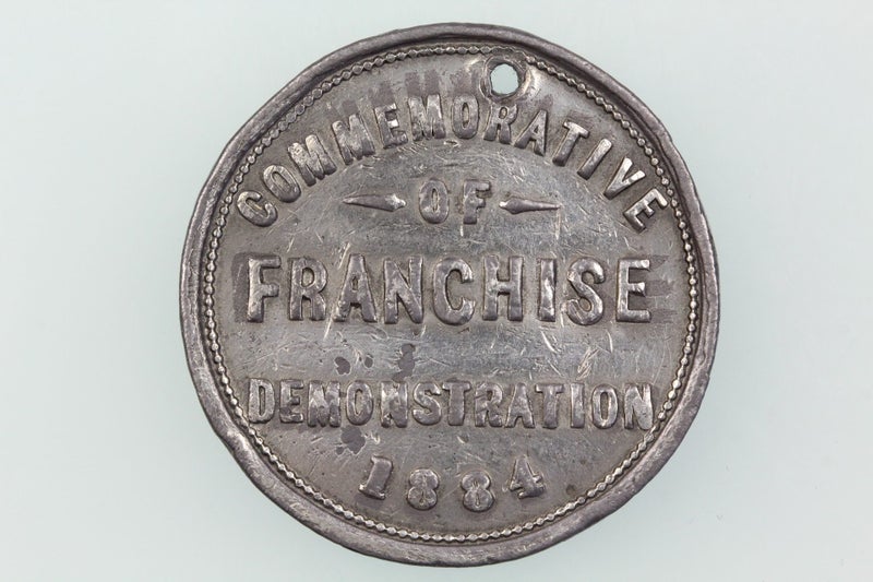 GREAT BRITAIN GLADSTONE MEDALET 1884 Almost VERY FINE Carousel 2