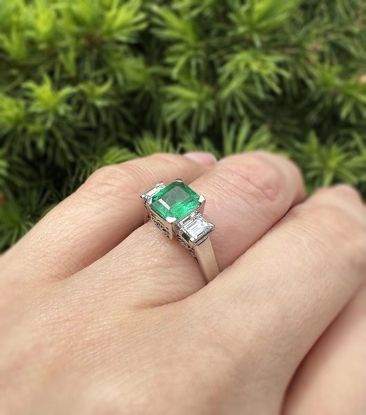 Vintage Platinum 1.57ctw Square Emerald and Diamond 3 Stone Engagement Ring Carousel 9