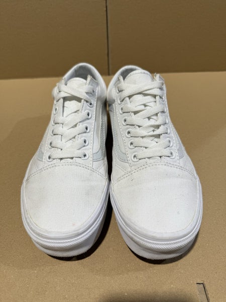 Vans Old-Skool - White (Men’s 7 - Women’s 8.5-9) Carousel 2