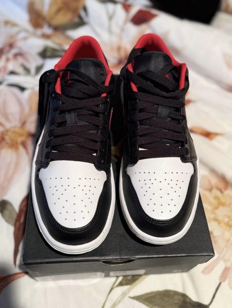 Air Jordan 1 Low Carousel 2
