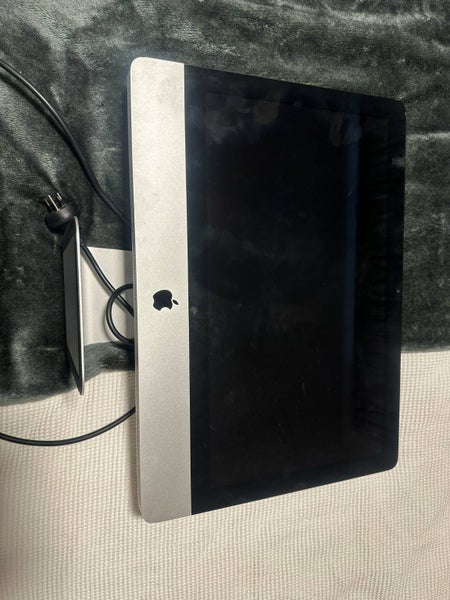 iMac (21.5 Inch, Mid-2011) Carousel 1