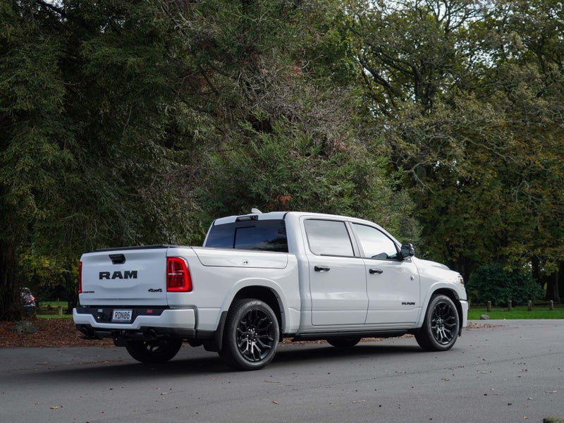 2025 Ram 1500 DT Limted RB Night Edition 3.0P 4WD, photo 3