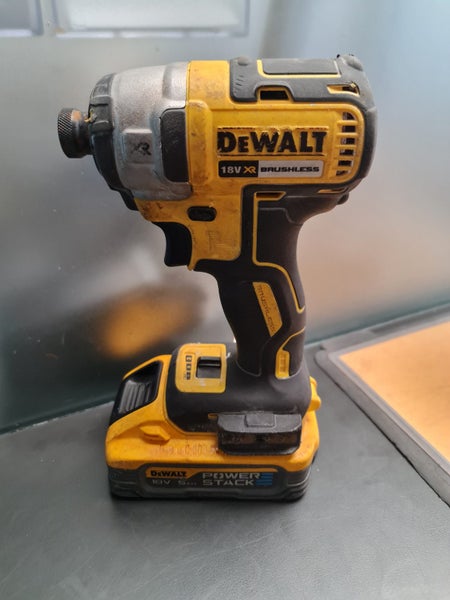 Dewalt 18V Cordless DCF887 Impact Driver Carousel 1