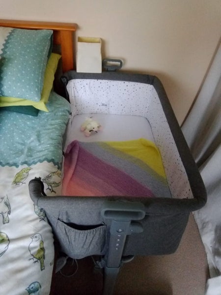 Co-sleeper Cot Carousel 1