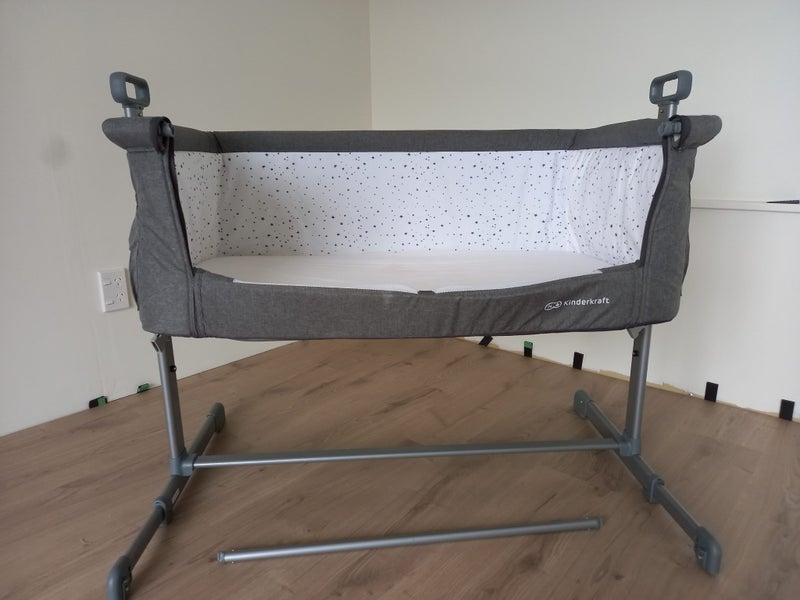 Co-sleeper Cot Carousel 2
