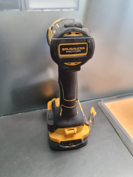 Dewalt 18V Cordless DCF887 Impact Driver Carousel 2