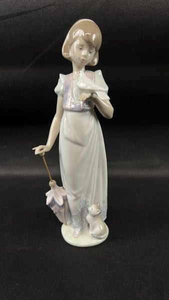 Vintage Lladro "Summer Stroll" #7611 Girl Bird Umbrella, Cat Figurine - Lot W182 Carousel 1