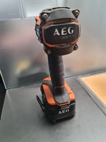 AEG Fusion Drill Driver Carousel 2