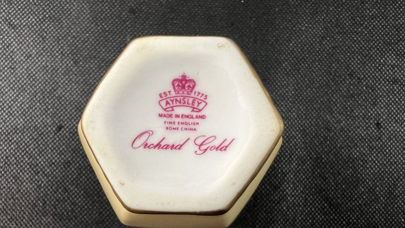 Beautiful Small Aynsley 'Orchard Gold' Hexagonal Shaped Vase - Lot W181 Carousel 5