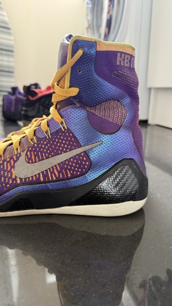 Nike Kobe & Foamposite Shoes Carousel 2