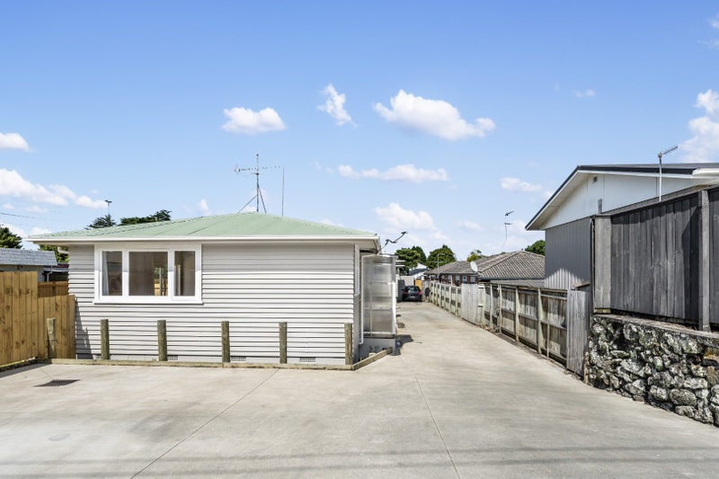 Image 1 of 18