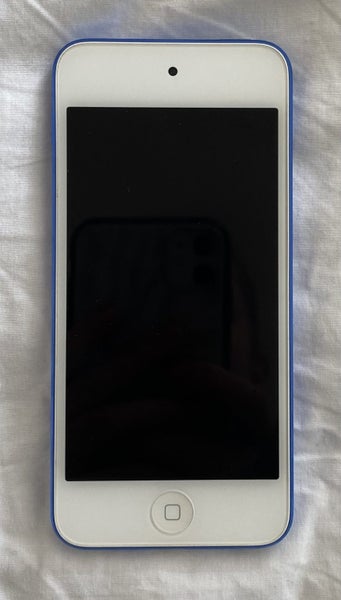 iPod Touch - Great Condition! Carousel 1