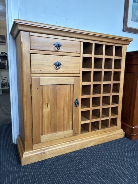 Solid Rimu Wine Rack Sideboard / Cabinet By Ken Wills Furniture Timaru Carousel 2