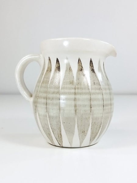 Hanmer Pottery Pouring Jug - $1 No Reserve! Carousel 1