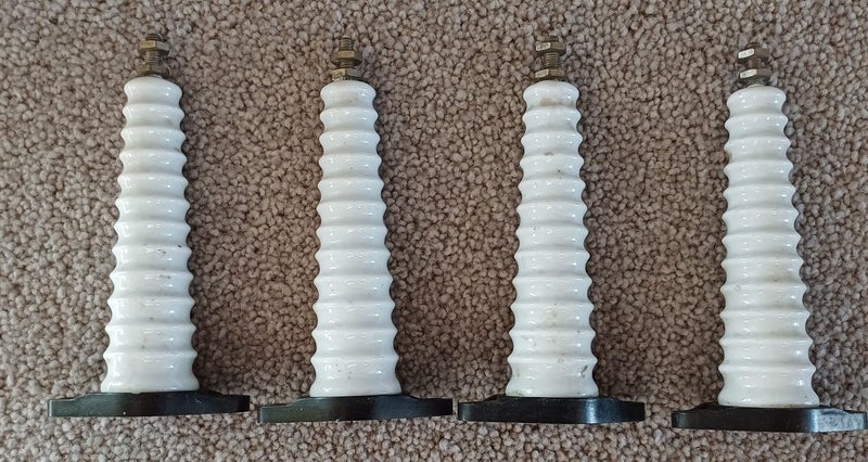 4 x 120mm Porcelain Standoffs Carousel 1
