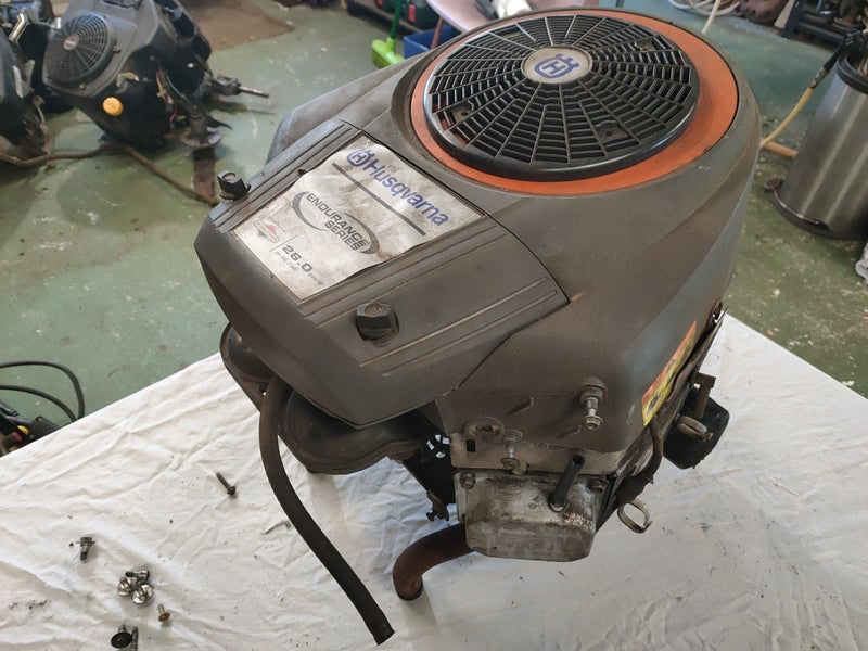 ***BLOWN Briggs & Stratton 26HP V-Twin Engine for PARTS ONLY*** Carousel 2