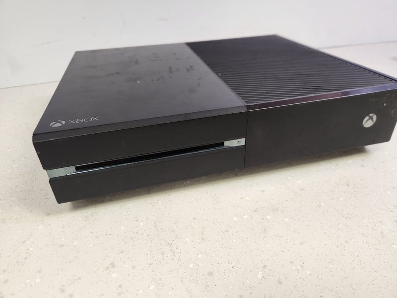 Microsoft Console XBOX ONE 1TB (1ST GEN) 1540 (CLEARANCE SALE) A1774185-1 Carousel 1