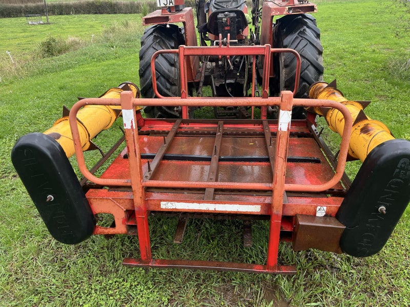Bale Feeder - Hydraulic Carousel 1