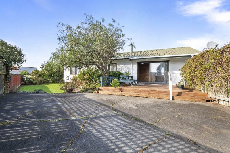 Image 1 of 20