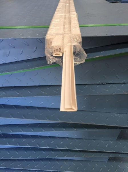 PVC Internal off-white Corner Joiner (2.44m) for 3mm panel - internal PVC Carousel 1