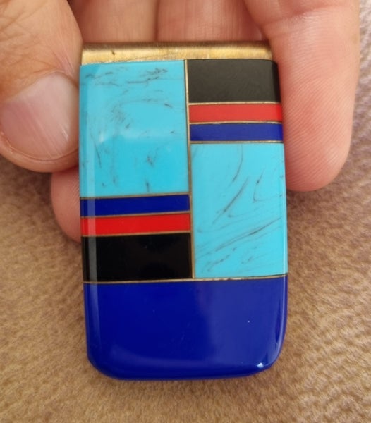 Stone inlaid money clip Carousel 1
