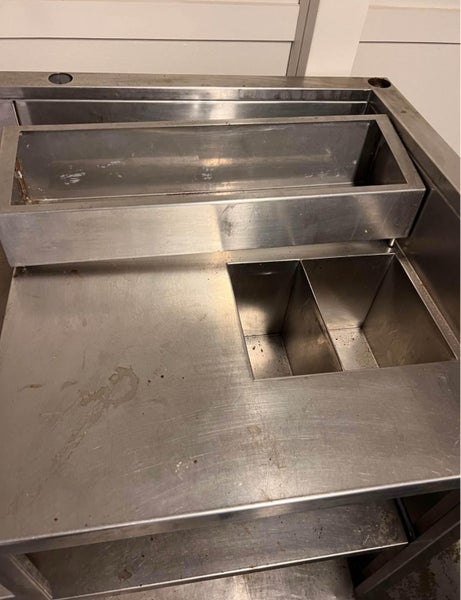 Food or drink mobile cart/stand/workbench Carousel 2