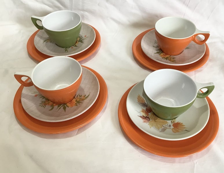 4 FALCON/DURAWARE CUPS, SAUCERS & PLATES Carousel 2
