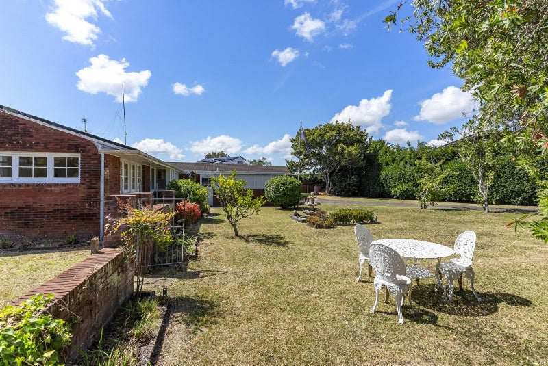 Image 1 of 11