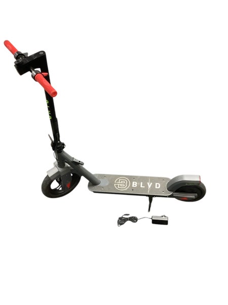 BLVD ELETRIC SCOOTER Carousel 1