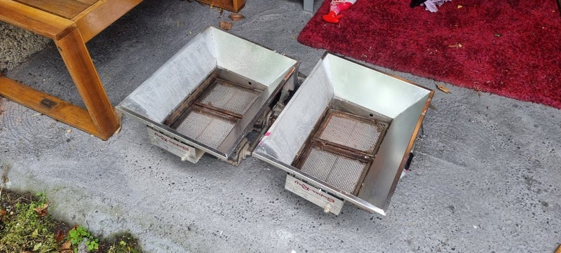Super Ray Gas Radiant Heaters x2 Carousel 1