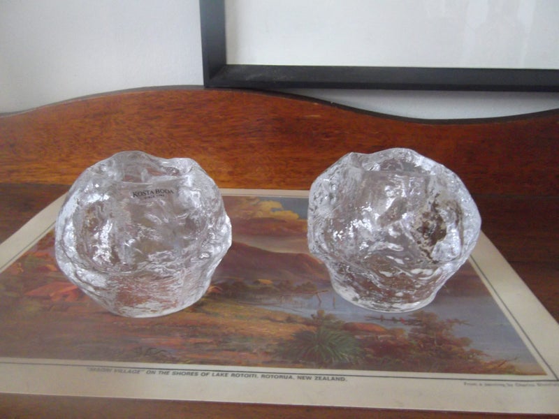 KOSTA BODA *SNOWBALL* VASES 1970s Carousel 1