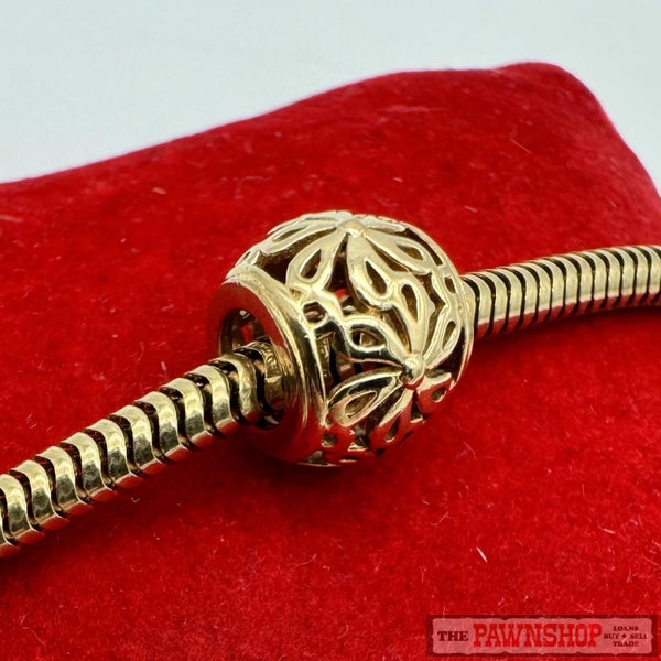 Michael Hill 10ct Yellow Gold Open Flower Charm Carousel 2