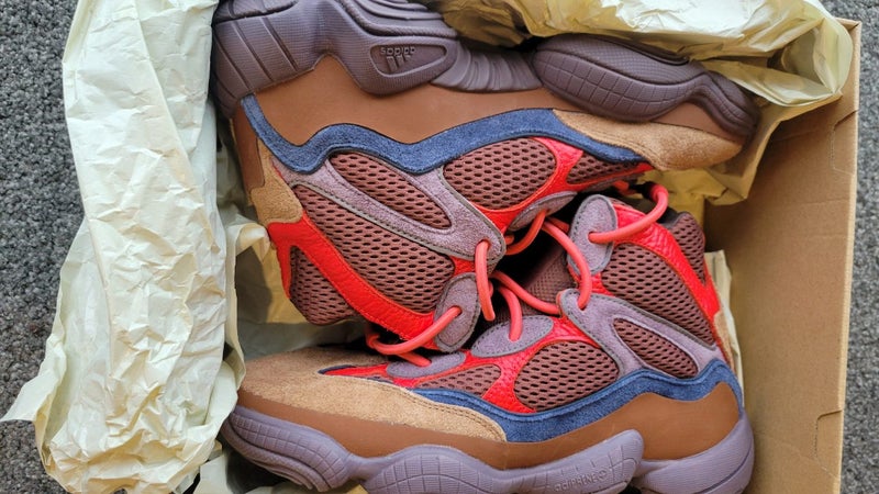 Yeezy 500 Sneakers Sumac. Size 8.5 *NEW* Carousel 10