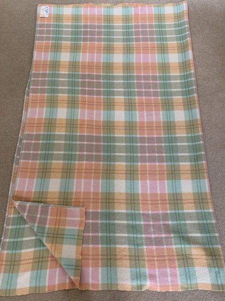 Vintage Woollen Blanket - Fontana 175 cm x 210 cm Carousel 2