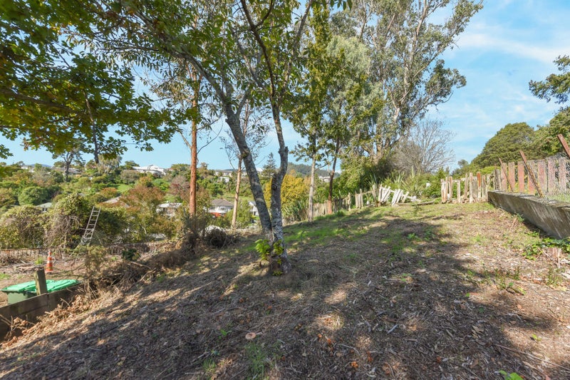 Image 3 of 10