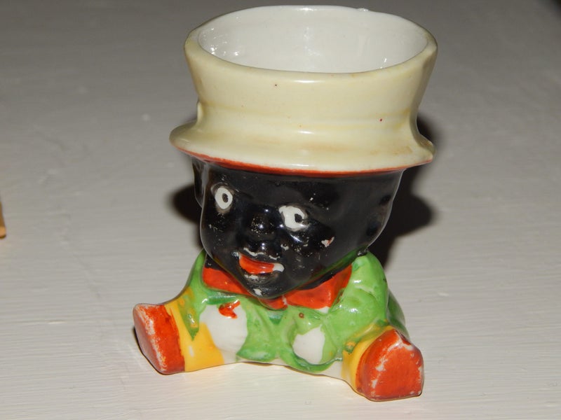 RARE BLACK MAN .. BLACK BOY EGG CUP FROM 1930'S ? .. BLACK MINSTREL SHOW Carousel 1