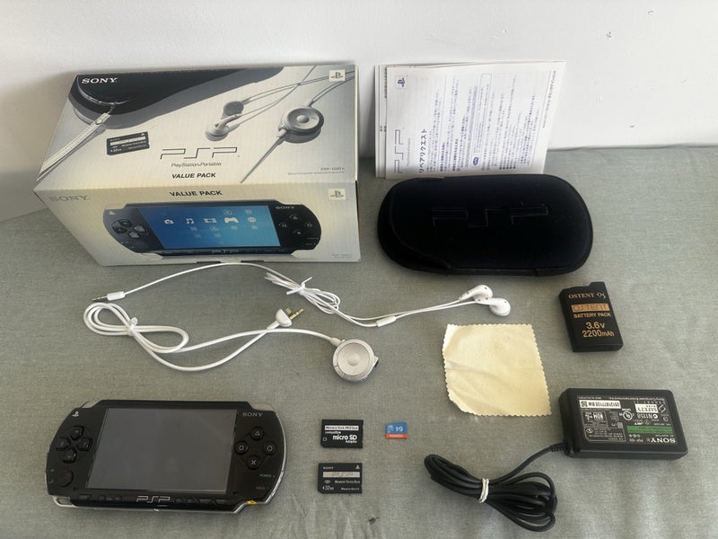 Playstation Portable (PSP) 1000 in Black | 64GB | Boxed Value Pack Carousel 1